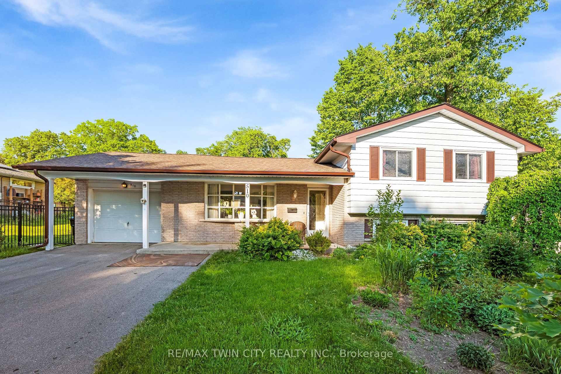 510 Edenbrook Place, Waterloo, ON N2L 4N5 — Waterloo, Ontario