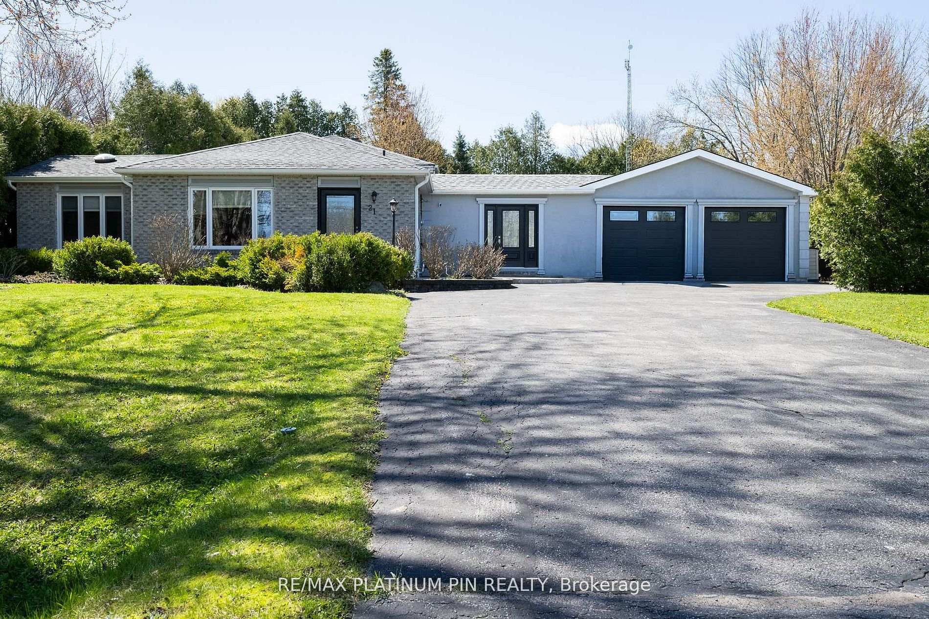 21 Longfield Drive, Kawartha Lakes, ON L0A 1A0
