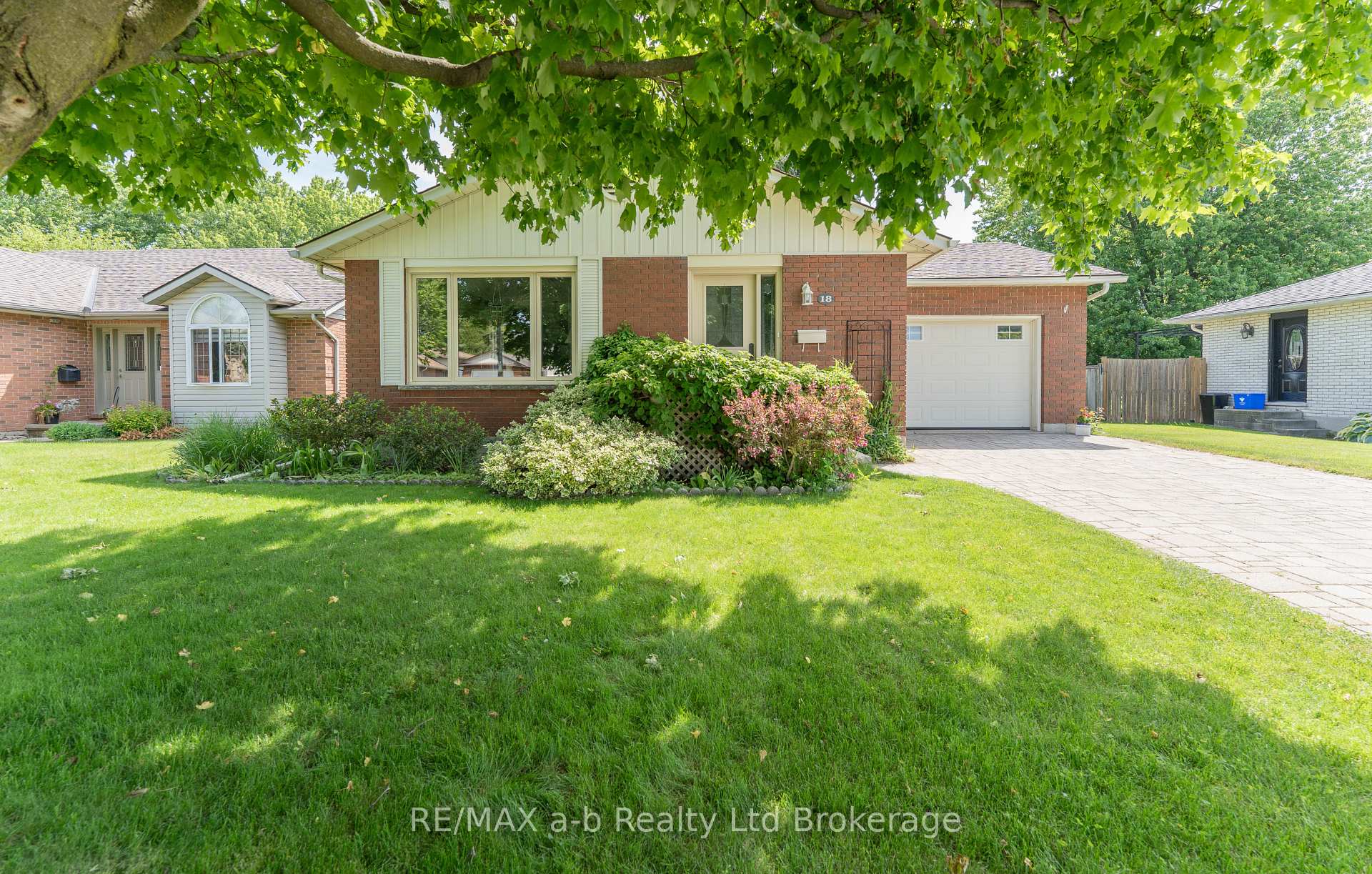 18 Denrich Avenue, Tillsonburg, ON N4G 4W2 — Tillsonburg, Ontario