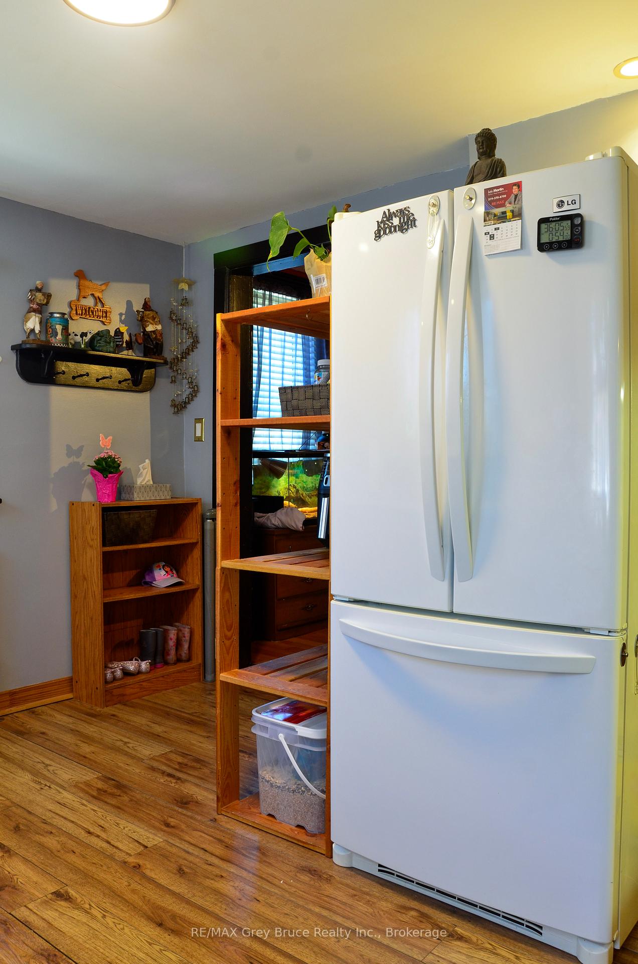 499 16th Street, Owen Sound — photo 3 of 5