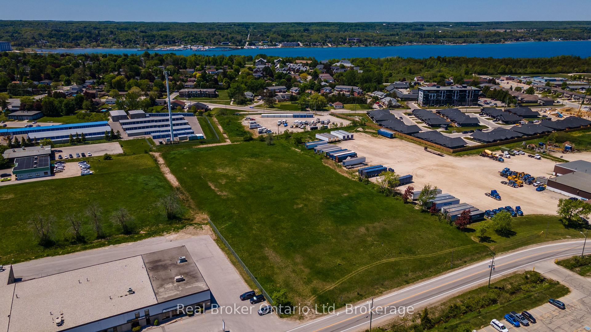 1548 (Part 1) 20th Street E, Owen Sound — photo 4 of 5