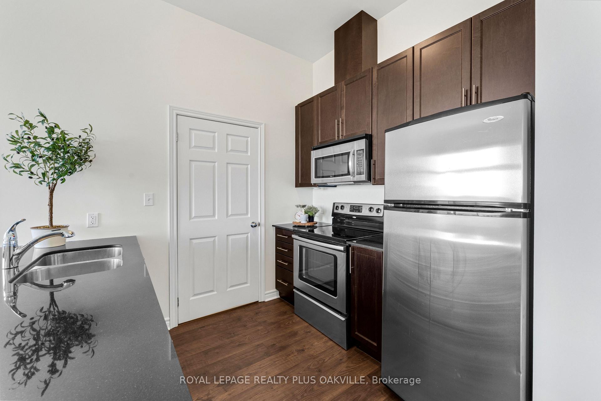 170 Water Street N 1207, Cambridge — photo 4 of 5