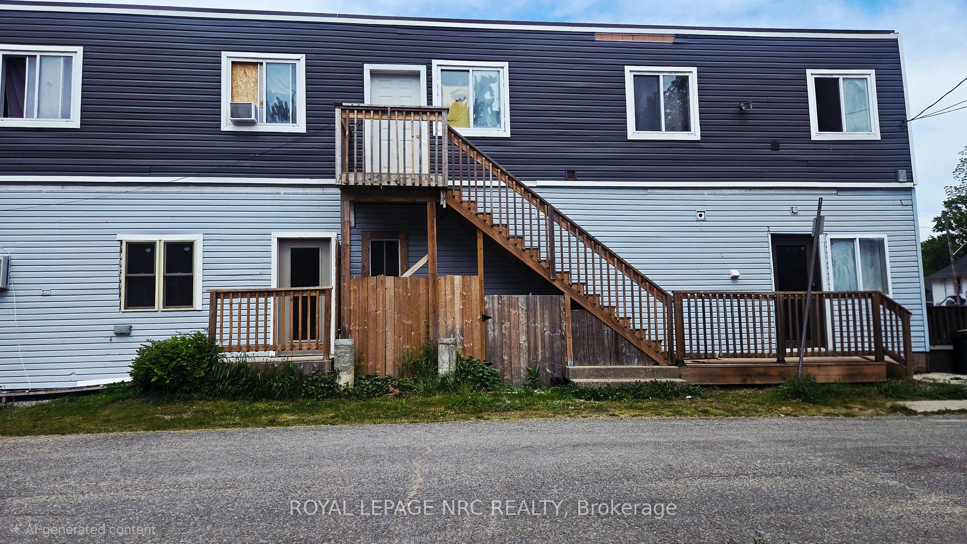 74 Queens Circle #4, Fort Erie — photo 3 of 5