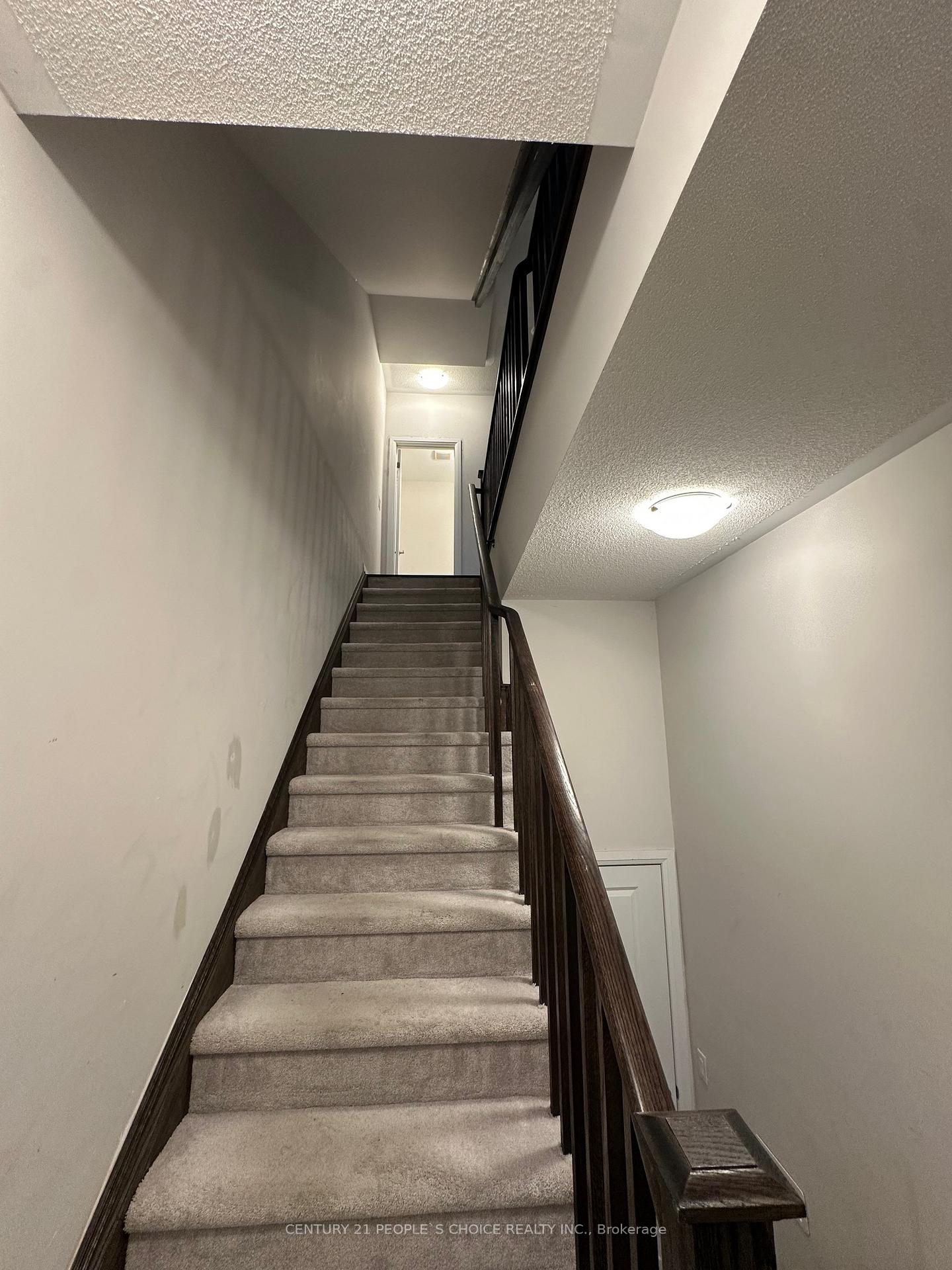 585 Colborne Street E 106, Brantford — photo 5 of 5