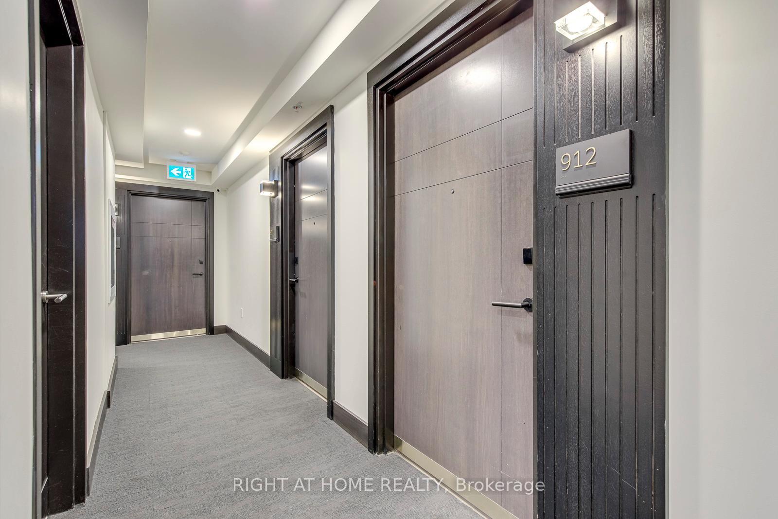 145 Columbia Street W 912, Waterloo — photo 4 of 5