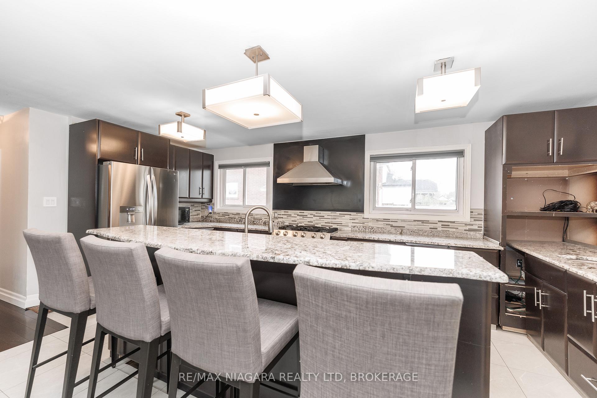 301 Highland Avenue, Fort Erie — photo 5 of 5