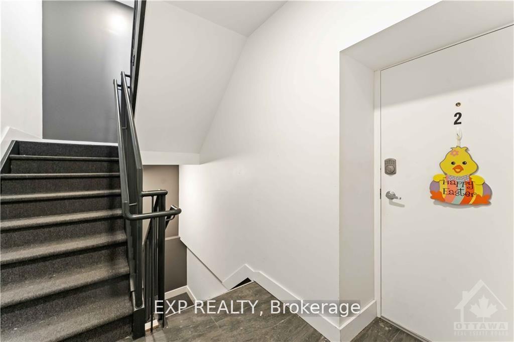 227 BLACKBURN Avenue, Lower Town - Sandy Hill — photo 3 of 5