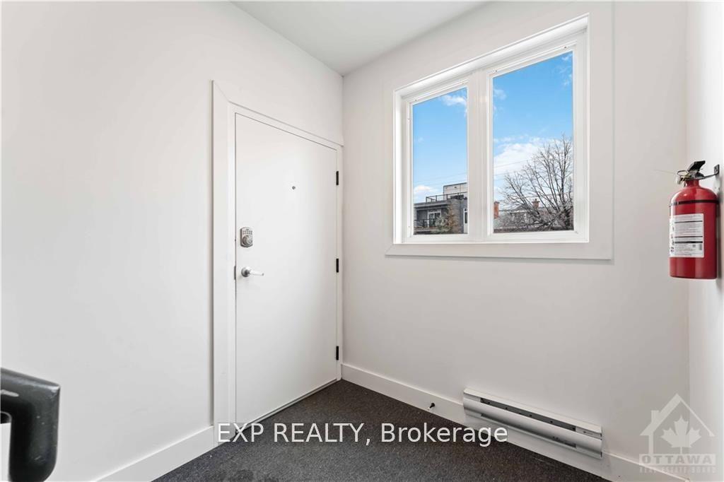 227 BLACKBURN Avenue, Lower Town - Sandy Hill — photo 4 of 5