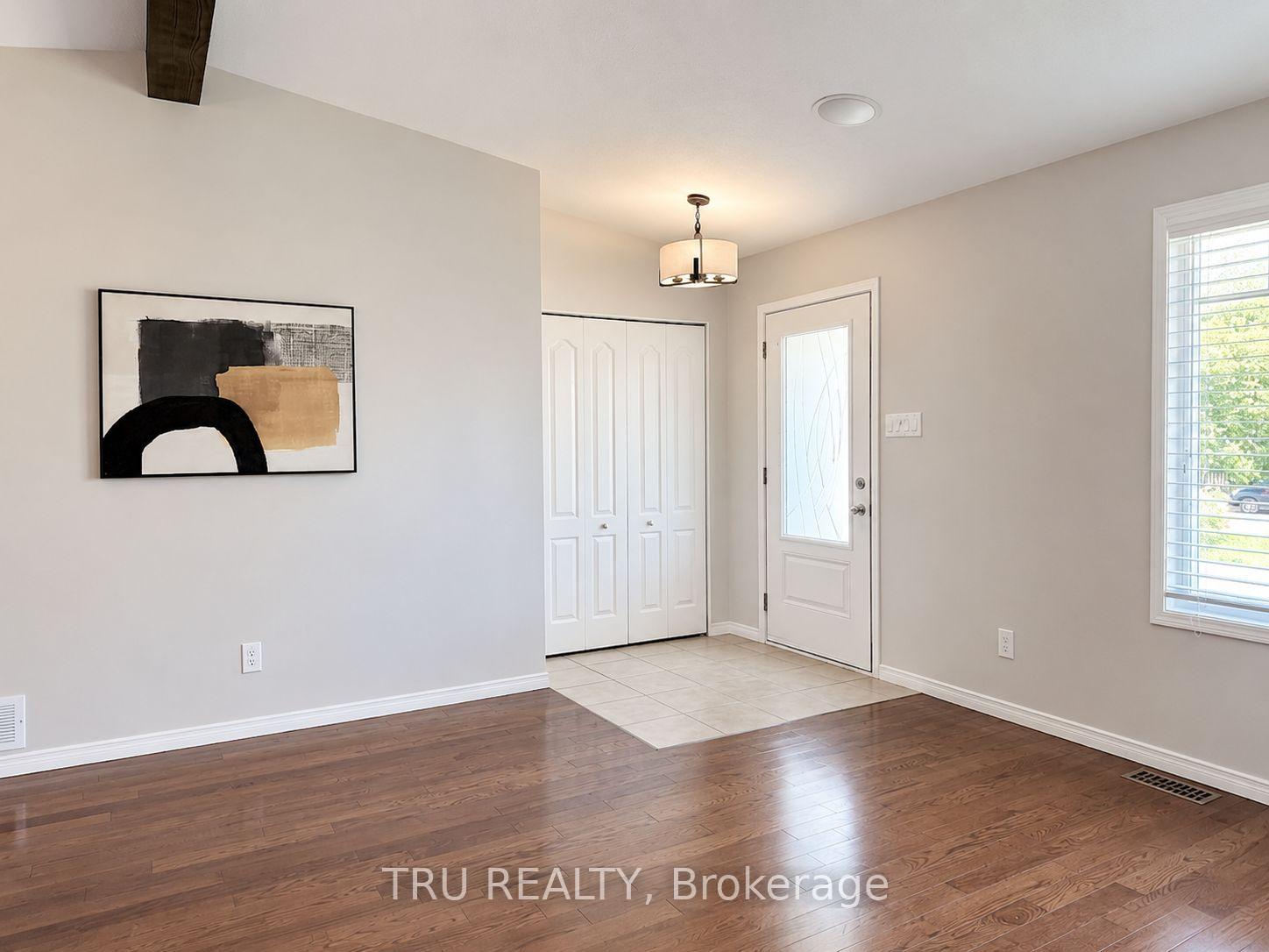 2315 Laval Street, Clarence-Rockland — photo 2 of 5