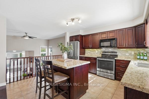 28 Roth Avenue, Wilmot — photo 3 of 5