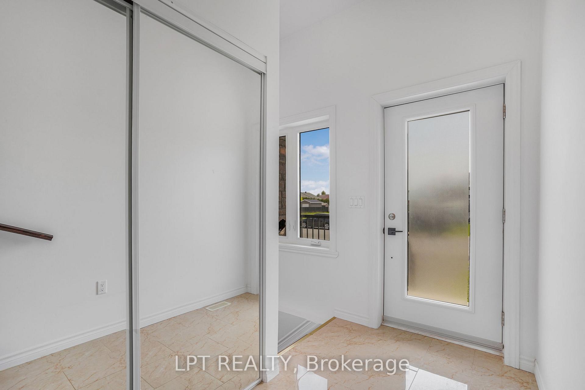 1041 Jacynthe Street, Hawkesbury — photo 4 of 5