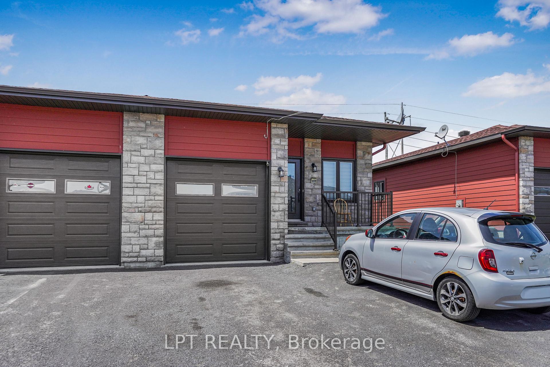 1051 Jacynthe Street, Hawkesbury — photo 2 of 5