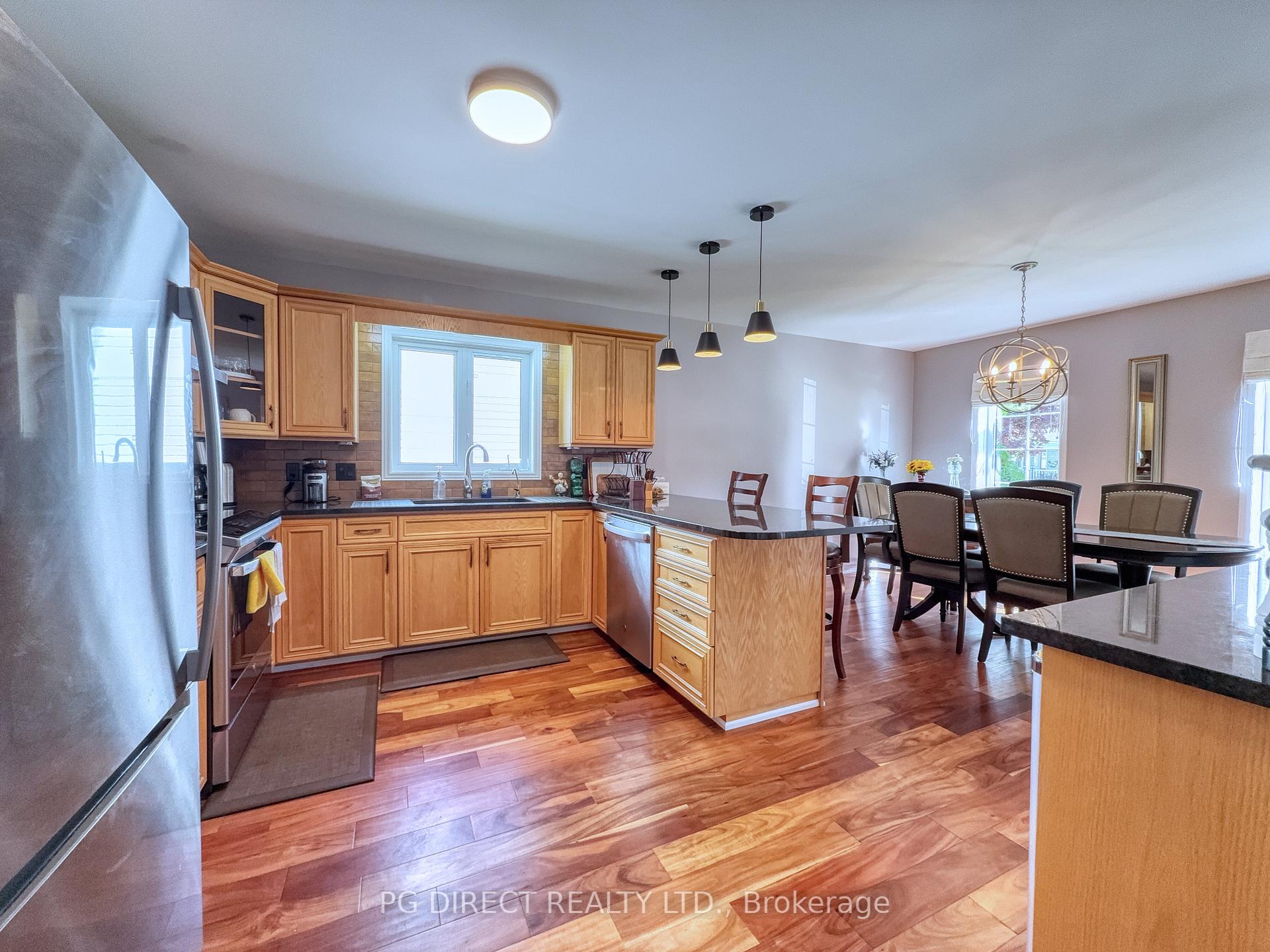 113 White Bark Way, Centre Wellington — photo 3 of 5