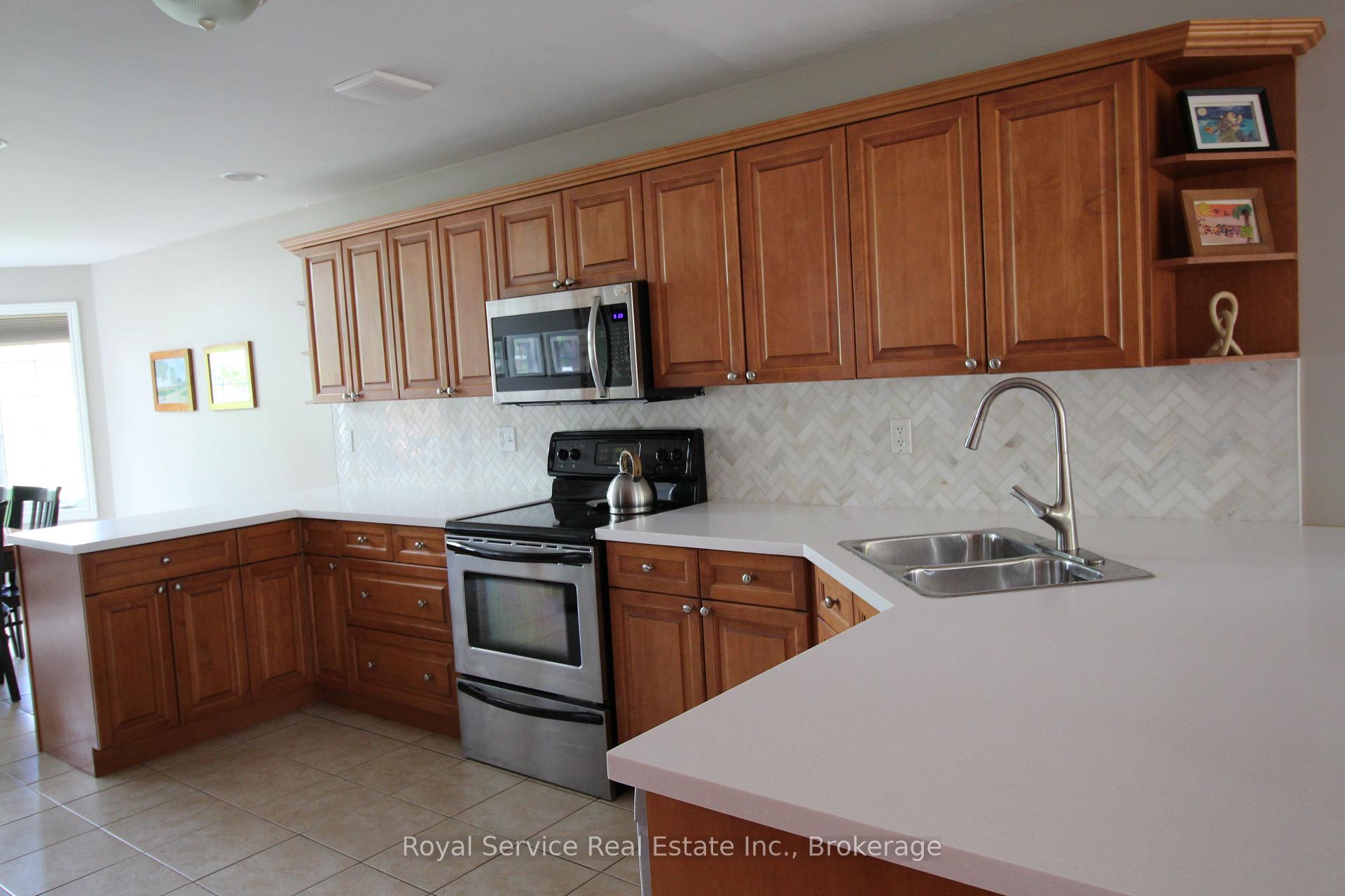 1031 Otto Drive, Cobourg — photo 3 of 5