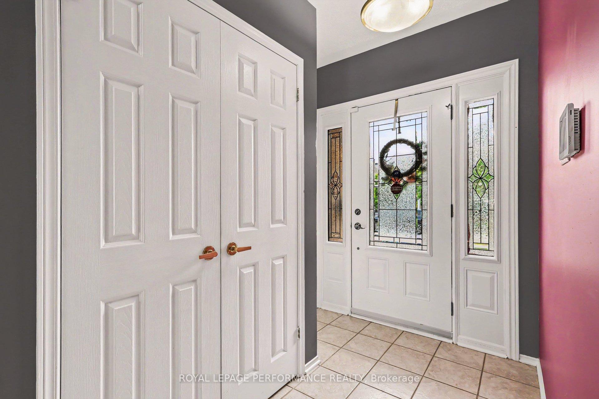 2110 Ricardo Street, Orleans - Cumberland and Area — photo 3 of 5