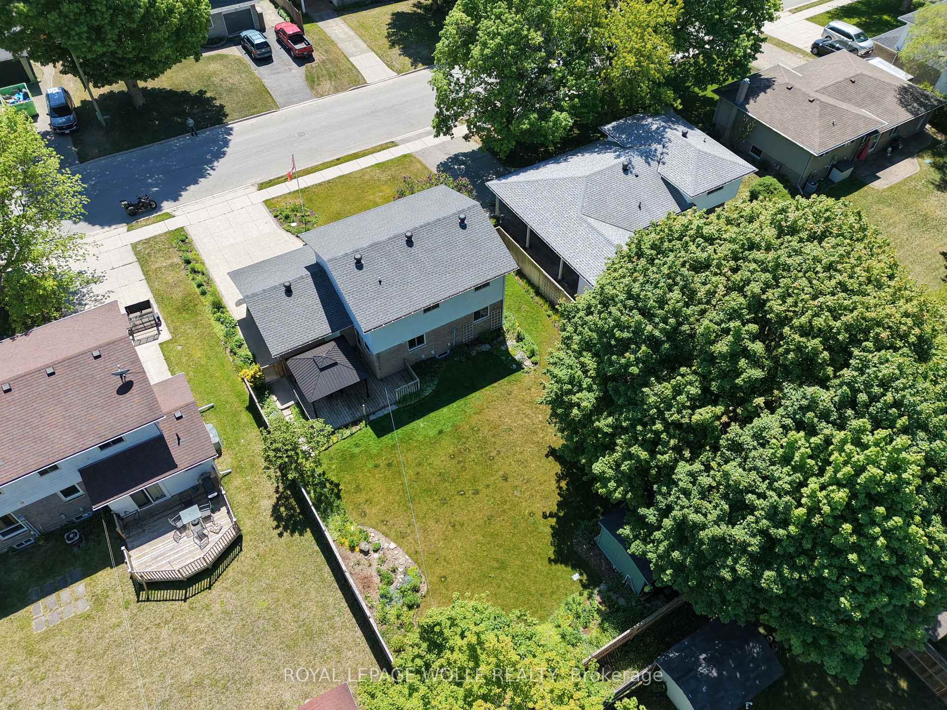 353 Crawford Street, Saugeen Shores — photo 3 of 5