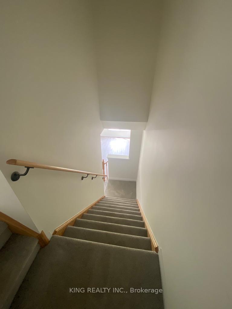 120 Winters Way, Shelburne — photo 3 of 5