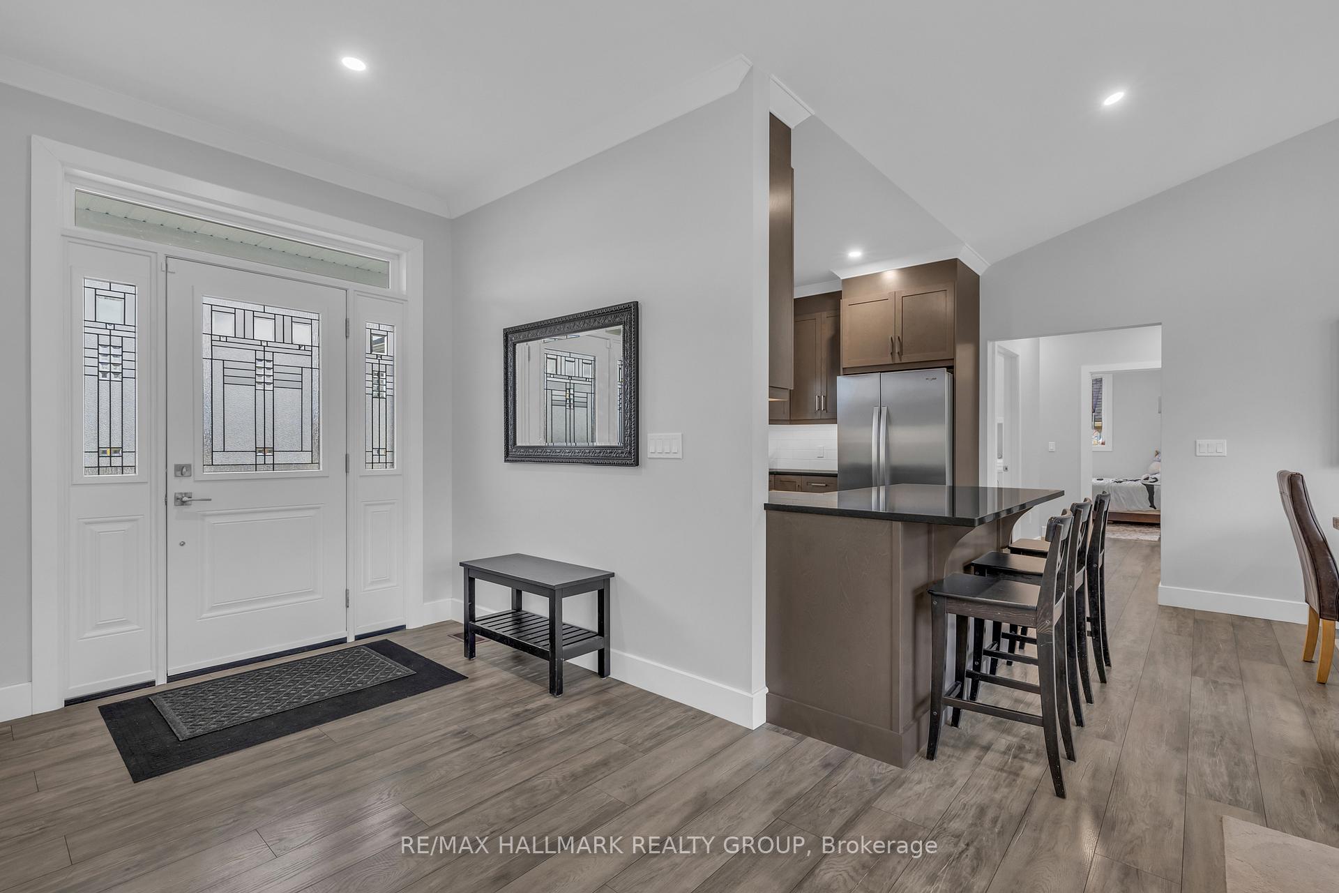 1077 SHEARER Drive, Brockville — photo 3 of 5