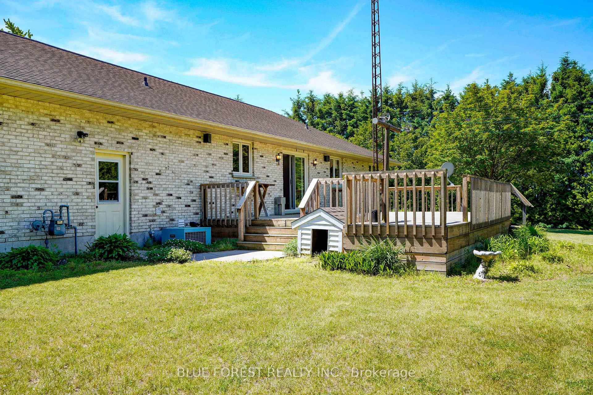 23168 Mcdougall Line, West Elgin — photo 4 of 5
