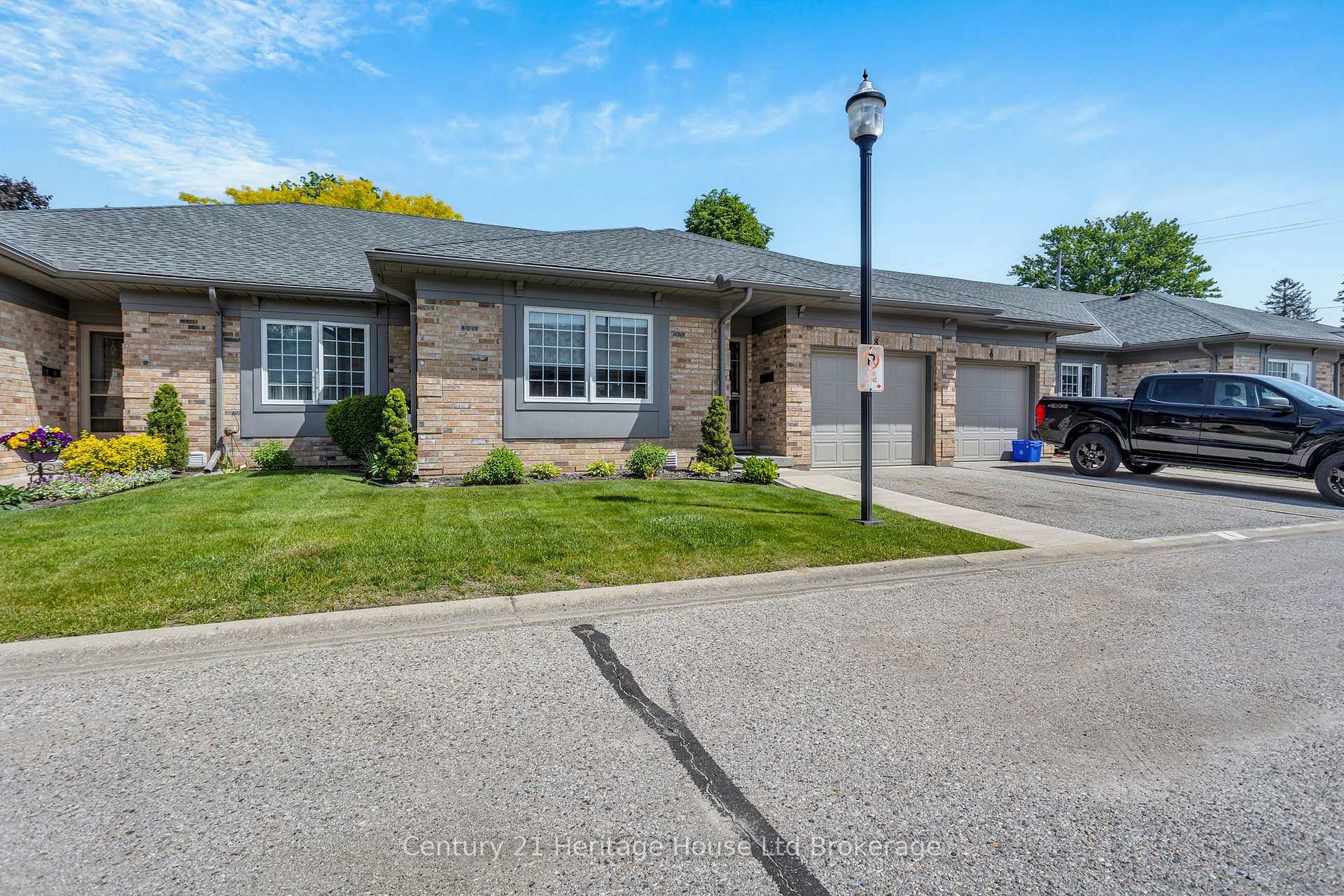 105 King Street 8, Tillsonburg — photo 2 of 5
