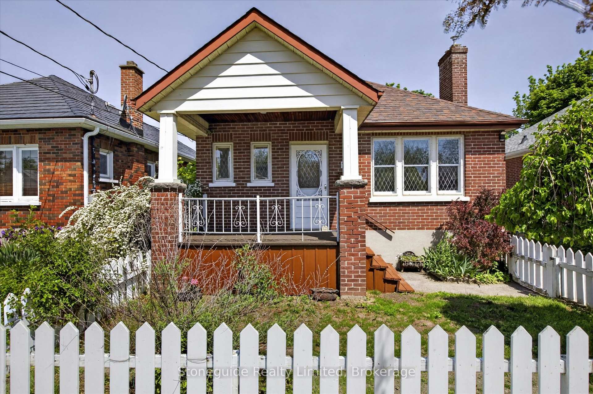 534 Douglas Avenue, Peterborough, ON K9J 4L1 — Peterborough, Ontario