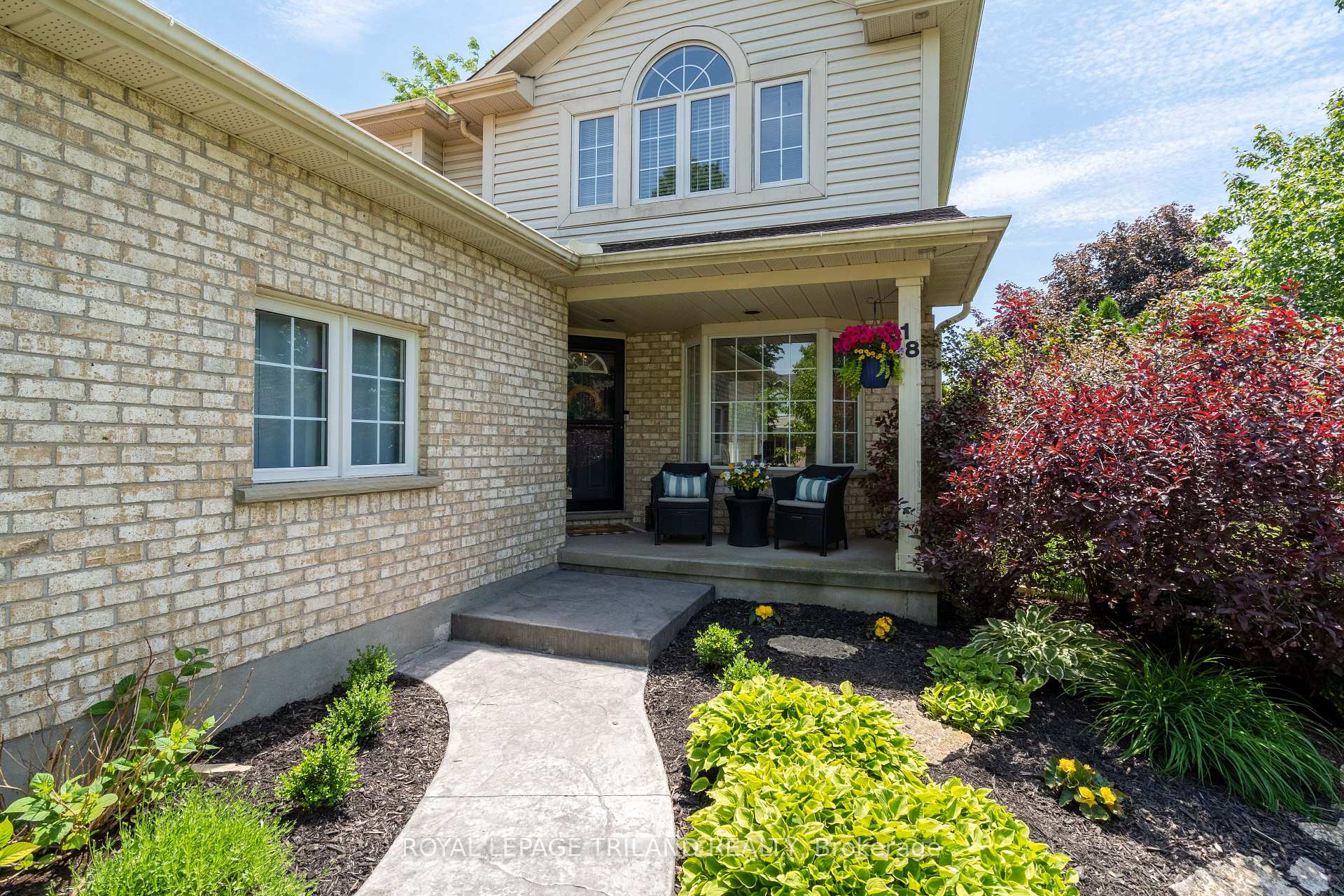 18 Sifton Drive, St. Thomas — photo 3 of 5