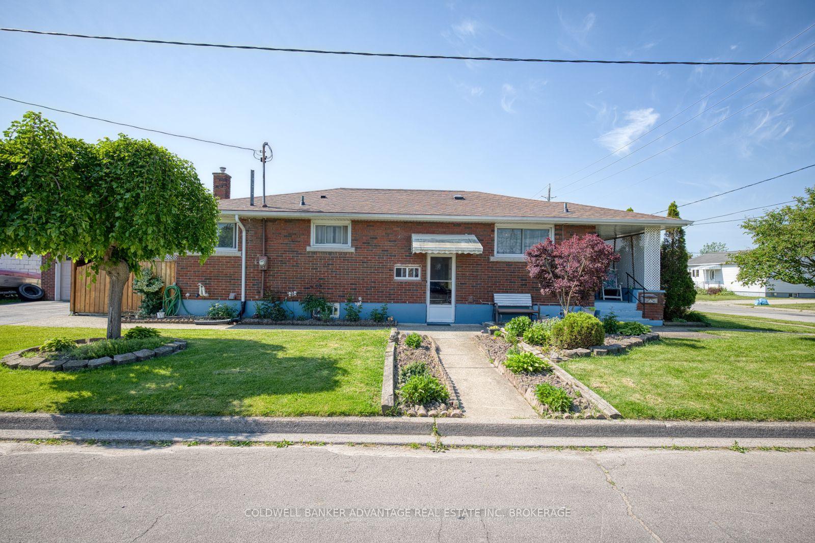 813 Harriet Street, Welland — photo 3 of 5
