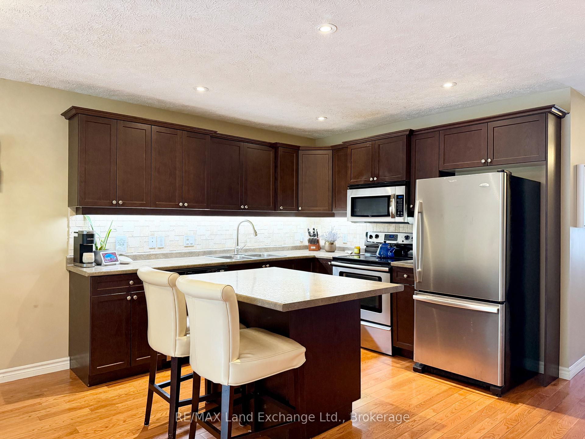 219 Stickel Street, Saugeen Shores — photo 5 of 5