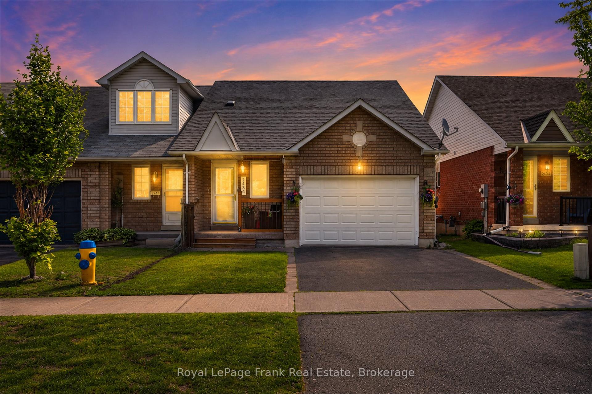 2436 Woodglade Boulevard, Peterborough — photo 3 of 5