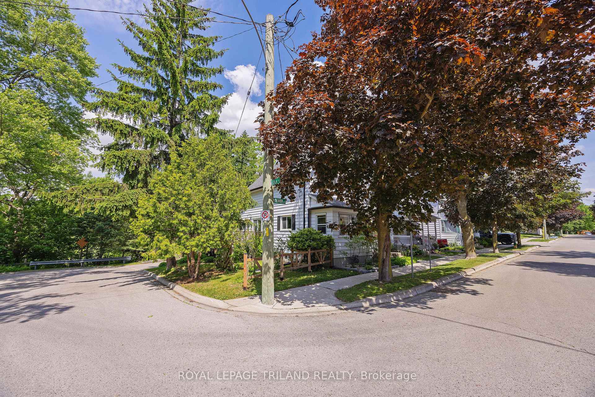 29 OLIVER Street, St. Thomas — photo 3 of 5