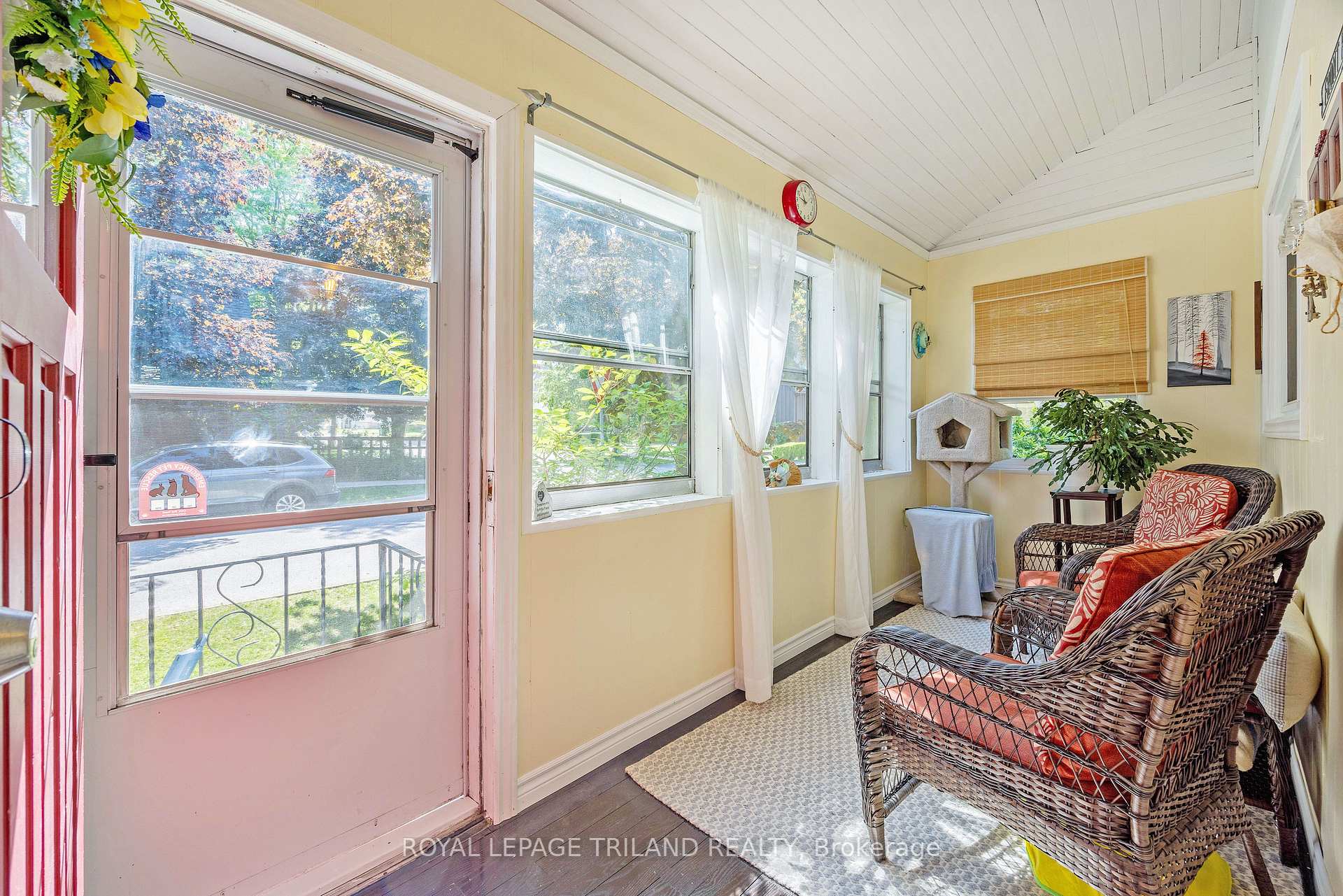 29 OLIVER Street, St. Thomas — photo 4 of 5