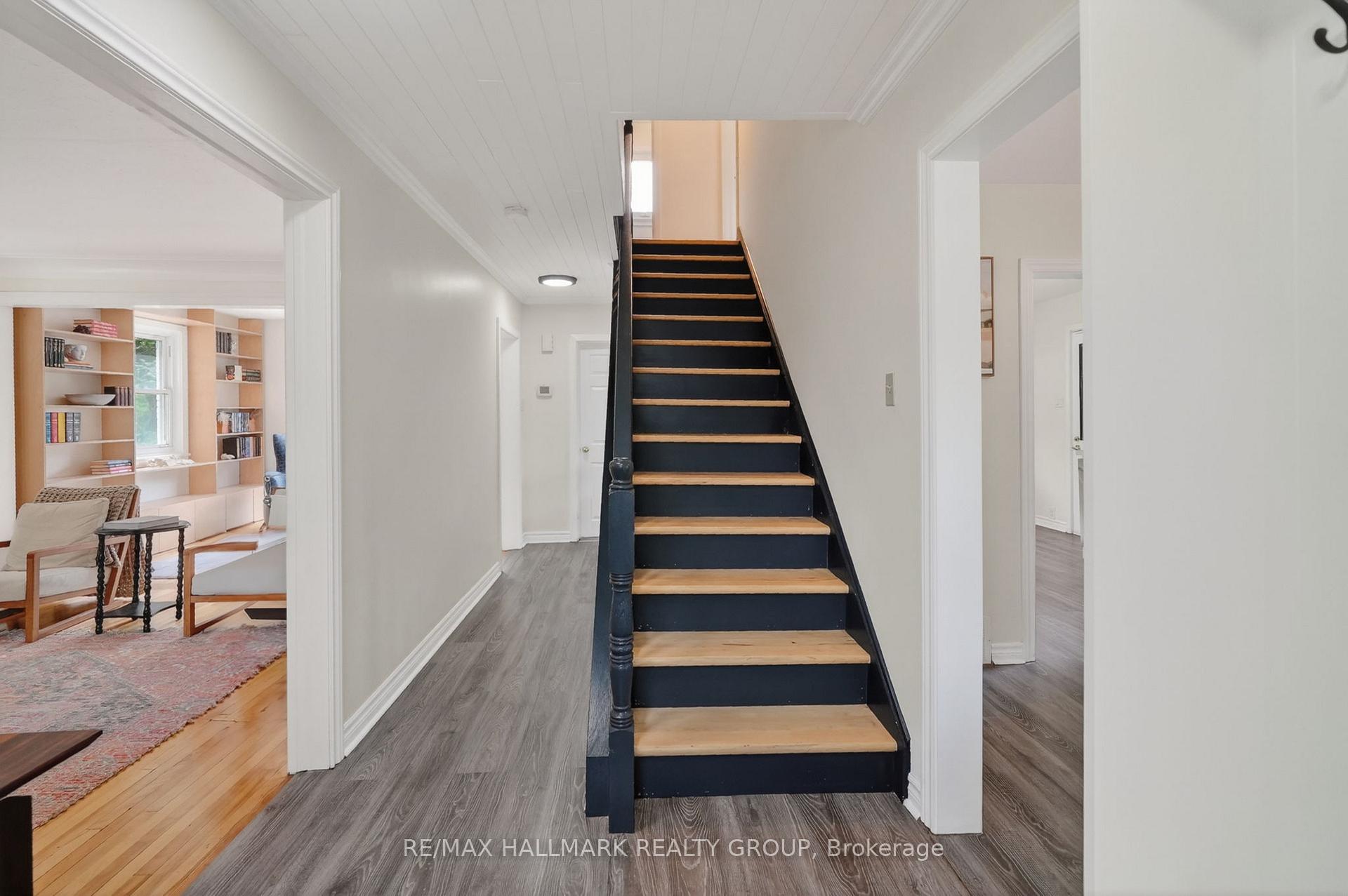 3588 Albion Road, Blossom Park - Airport and Area — photo 5 of 5