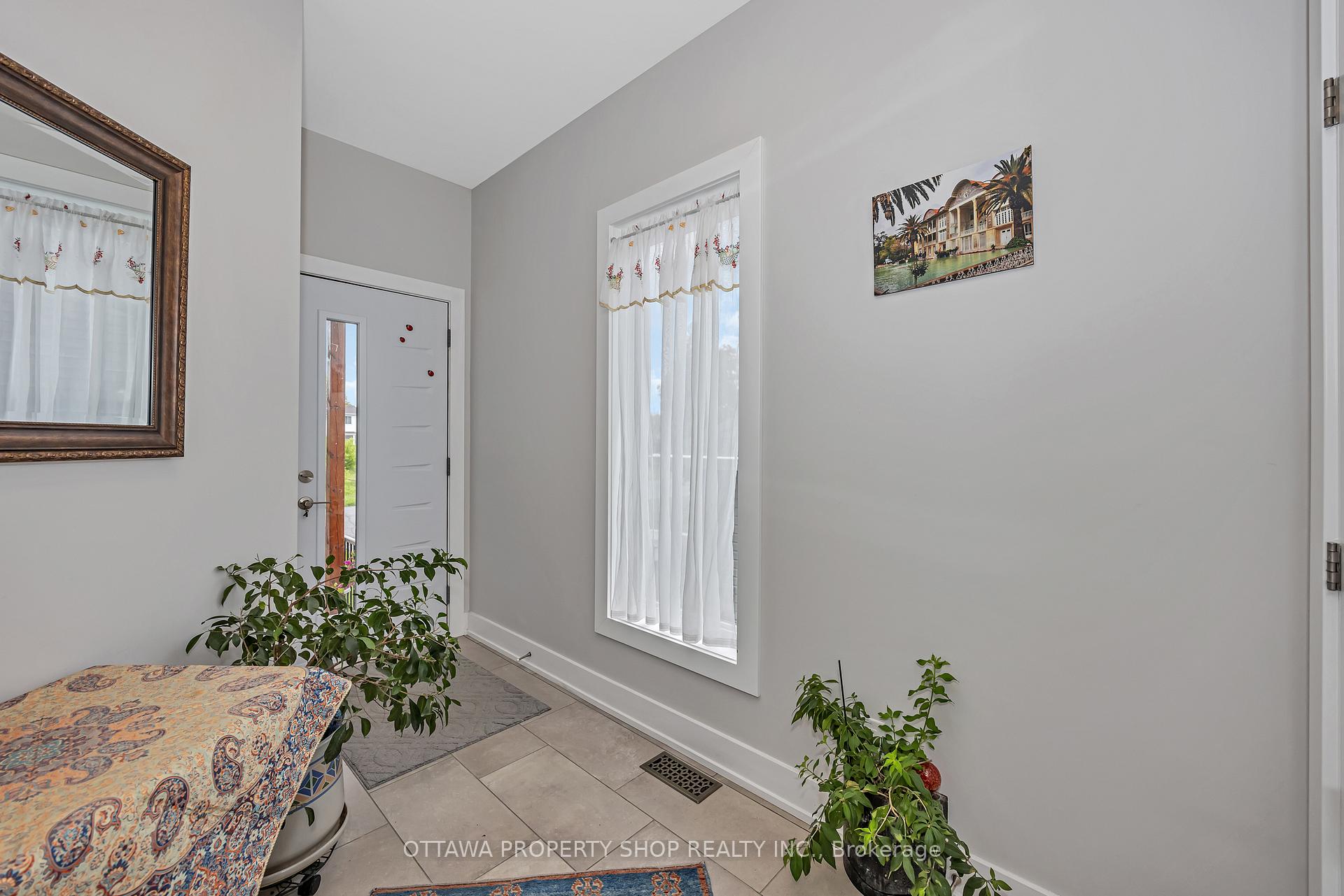1355 Mory Street, Blossom Park - Airport and Area — photo 3 of 5