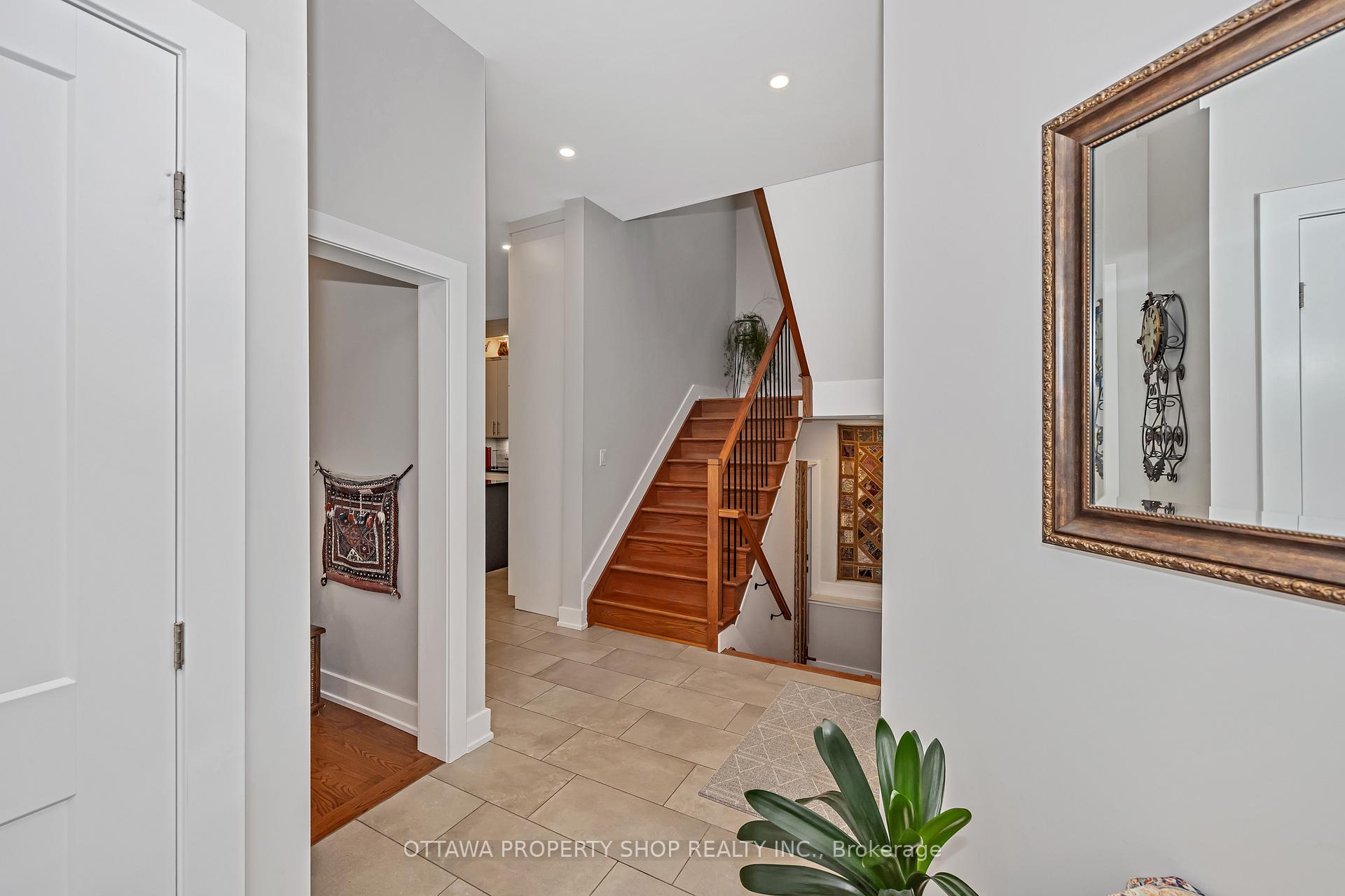 1355 Mory Street, Blossom Park - Airport and Area — photo 4 of 5