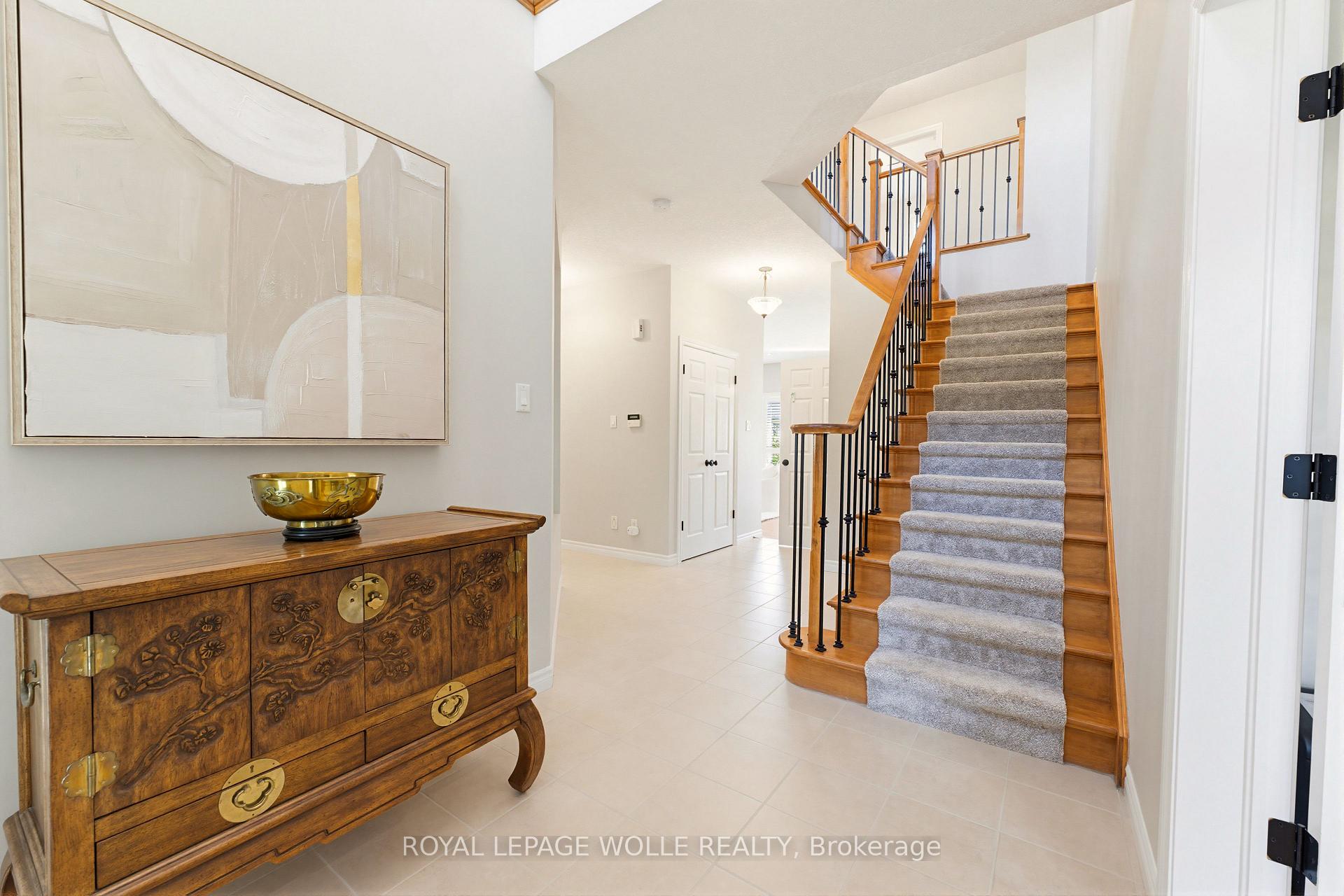 822 Birchmount Drive, Waterloo — photo 5 of 5