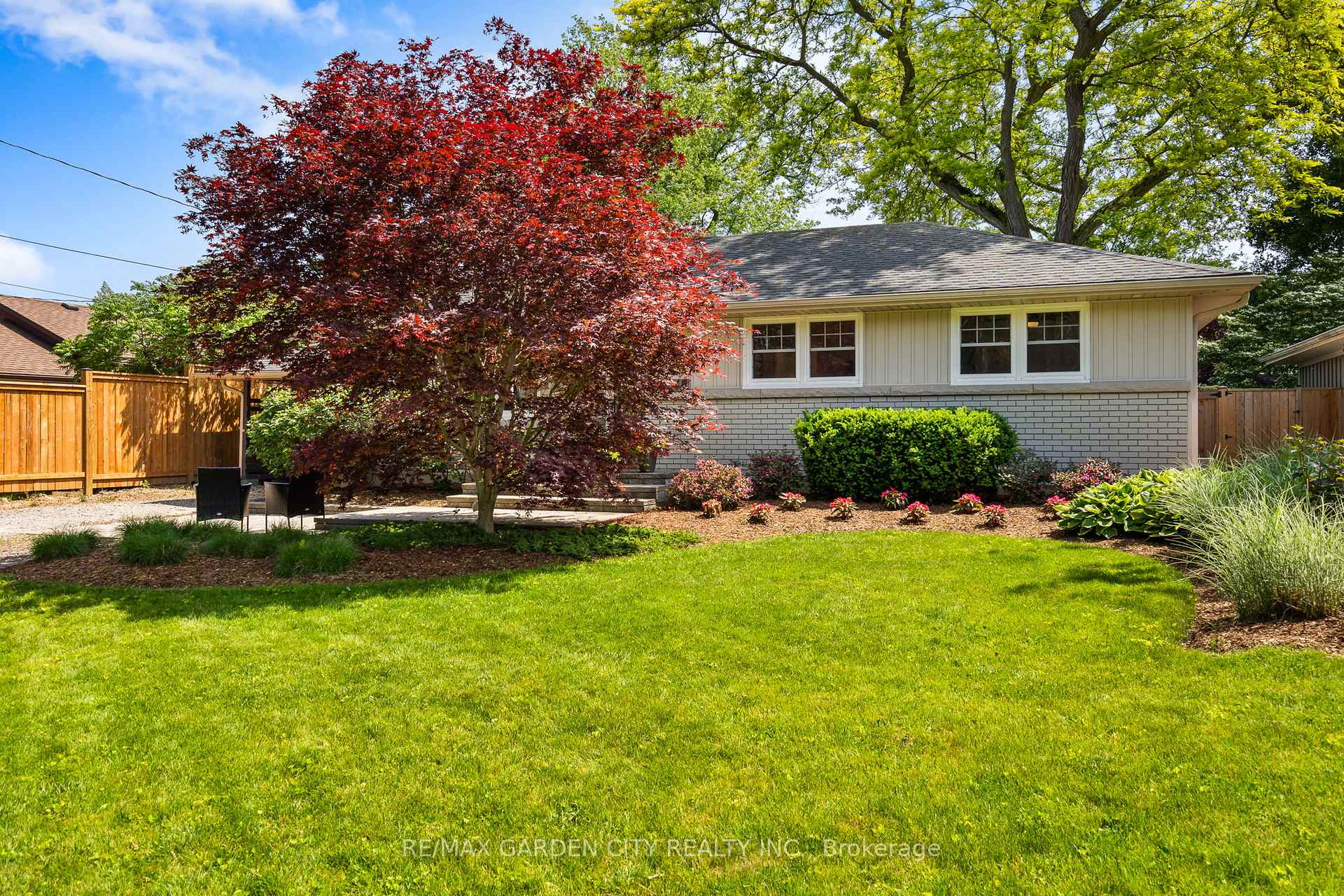 3348 Church Street, Lincoln — photo 3 of 5