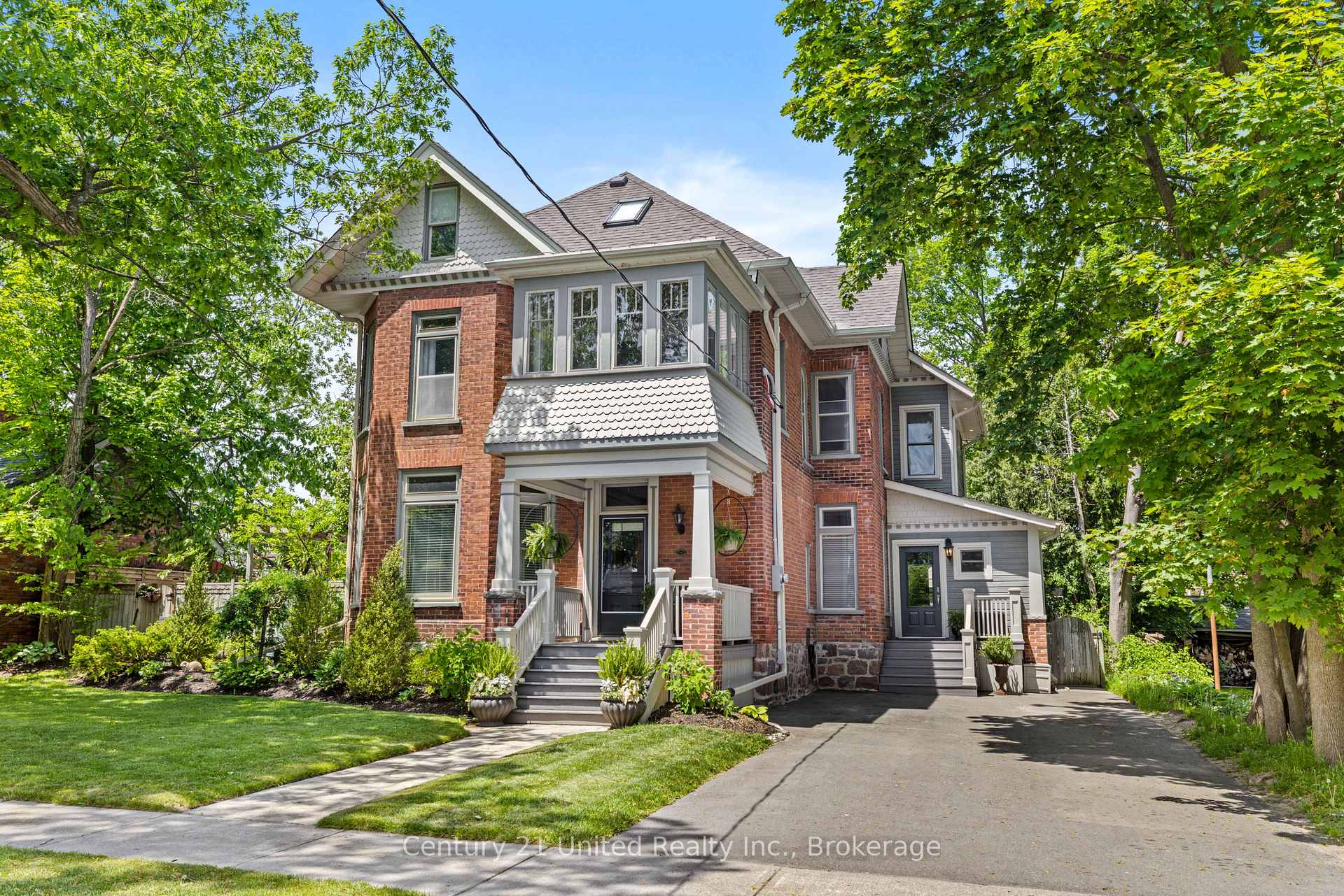186 Aberdeen Avenue, Peterborough, ON K9H 4W8 — Peterborough, Ontario