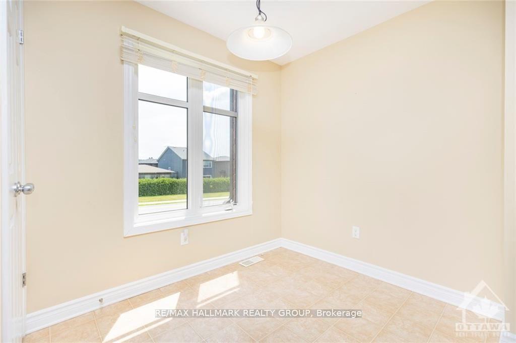 1124 Docteur Corbeil Boulevard 5, Clarence-Rockland — photo 5 of 5