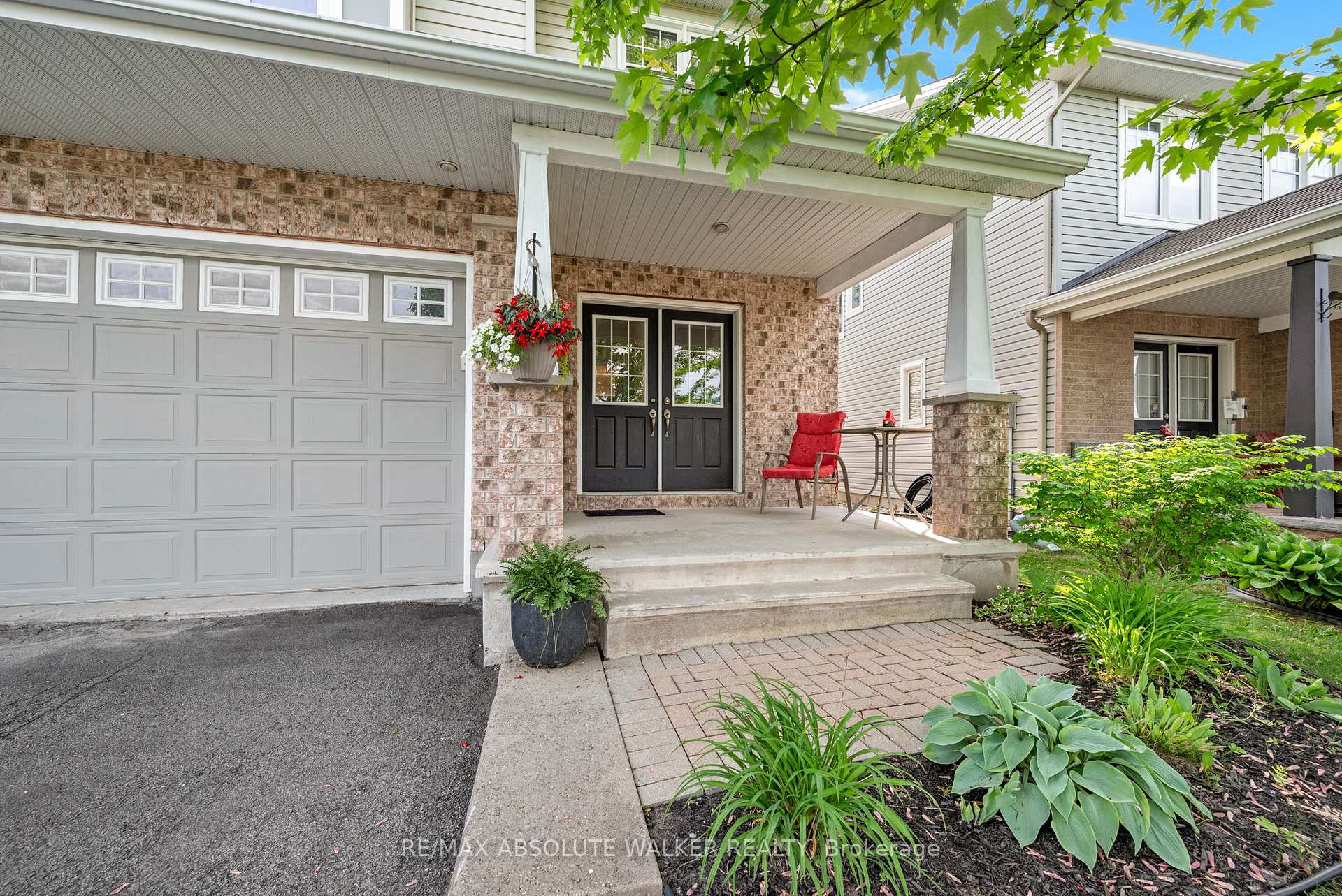 299 Bradwell Way, Blossom Park - Airport and Area — photo 2 of 5