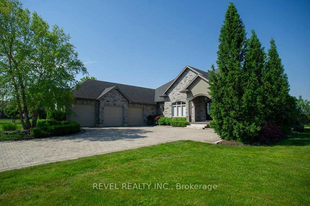 29 Westlake Boulevard, Brantford — photo 3 of 5