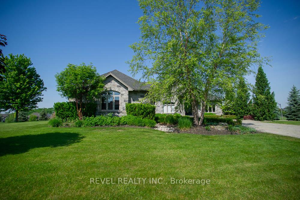 29 Westlake Boulevard, Brantford — photo 4 of 5