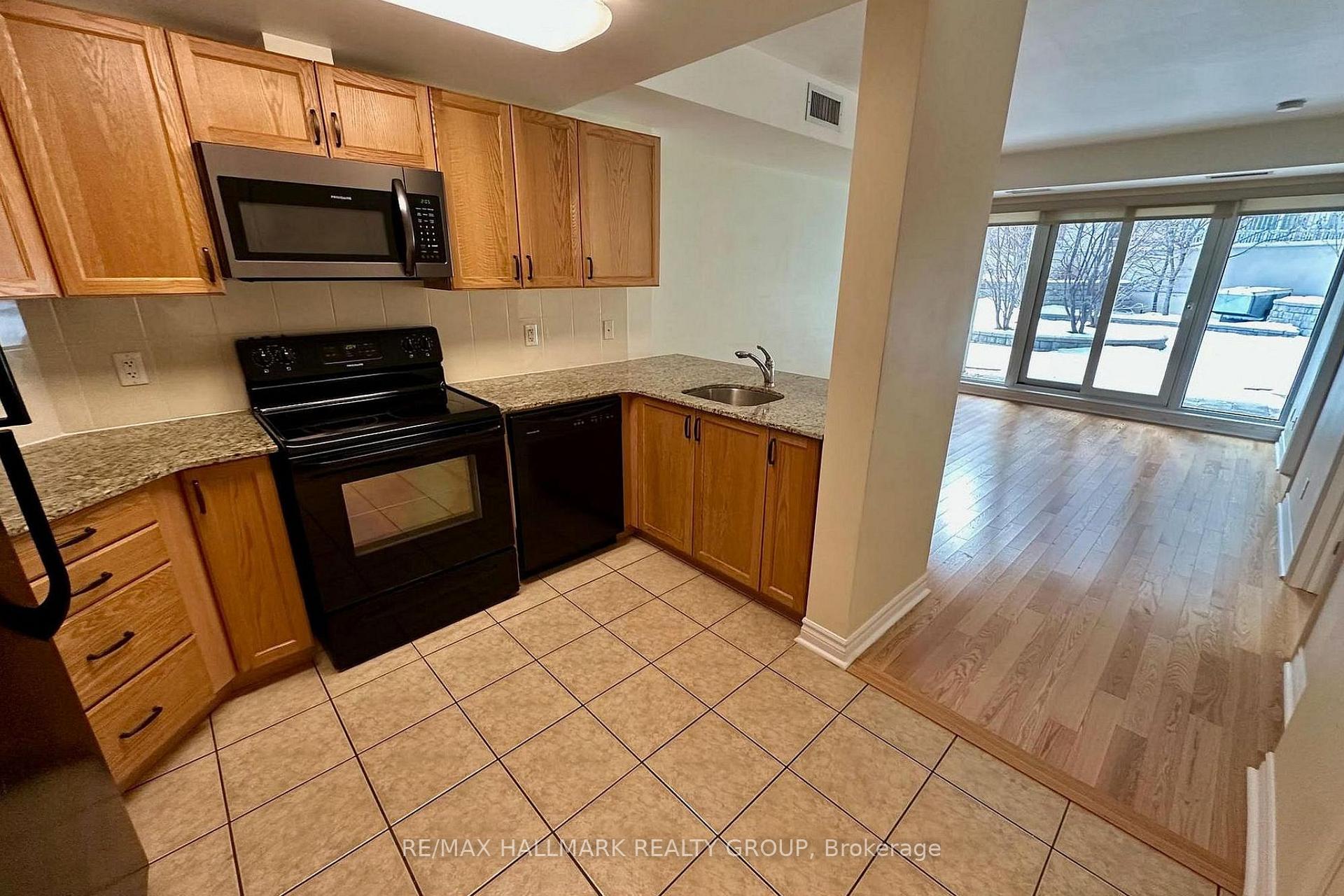 234 RIDEAU Street 209, Lower Town - Sandy Hill — photo 4 of 5