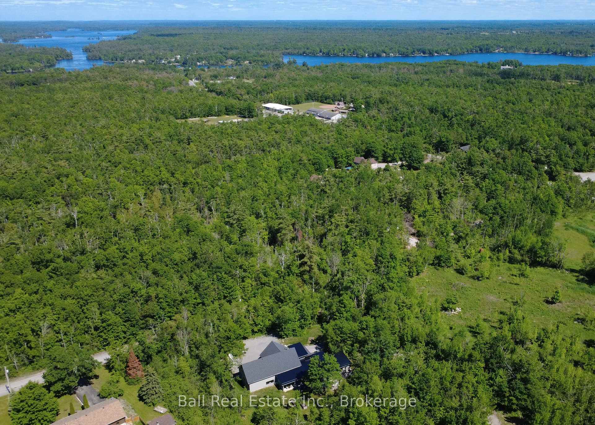 33 LAPLANTES Road, Trent Lakes — photo 2 of 5
