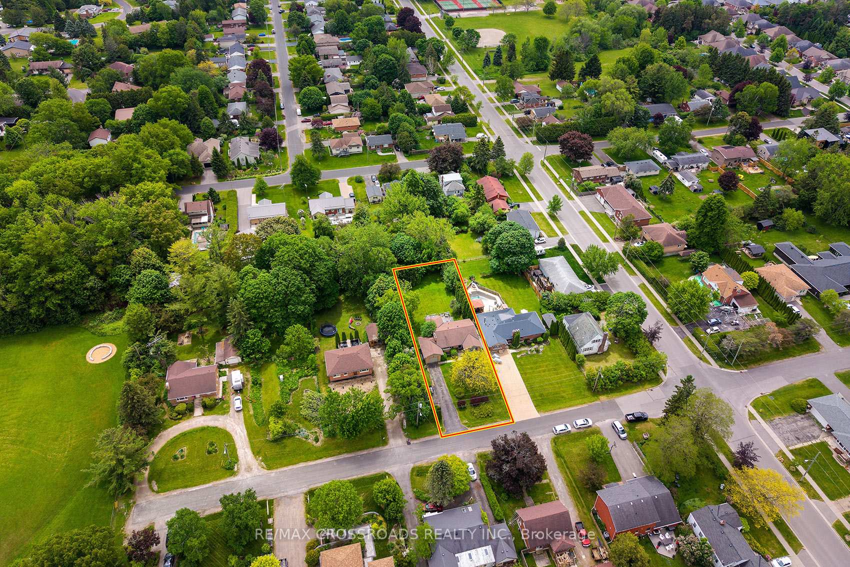 19 Orchard Avenue, Cobourg — photo 4 of 5