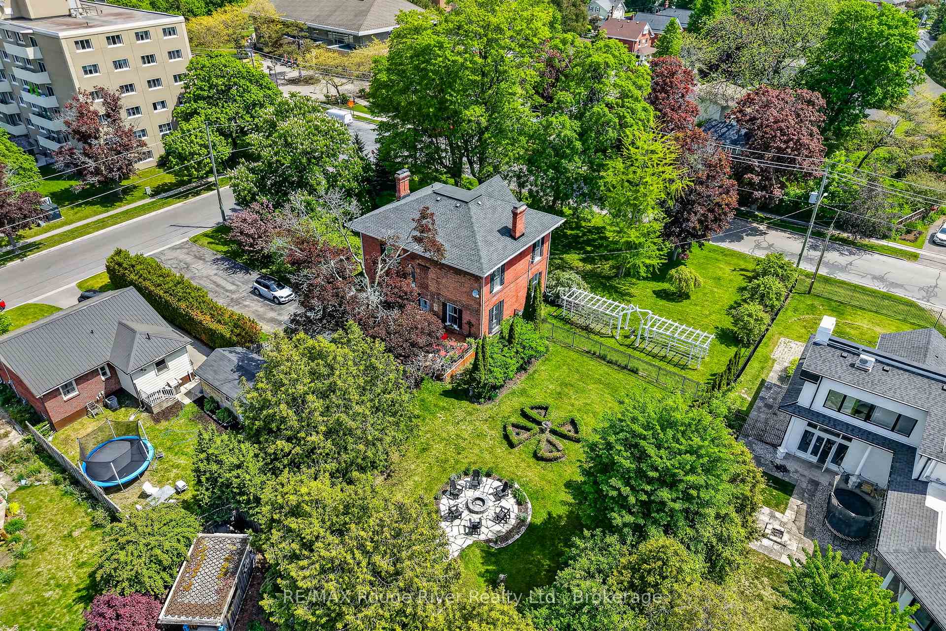 181 Ontario Street, Cobourg — photo 4 of 5
