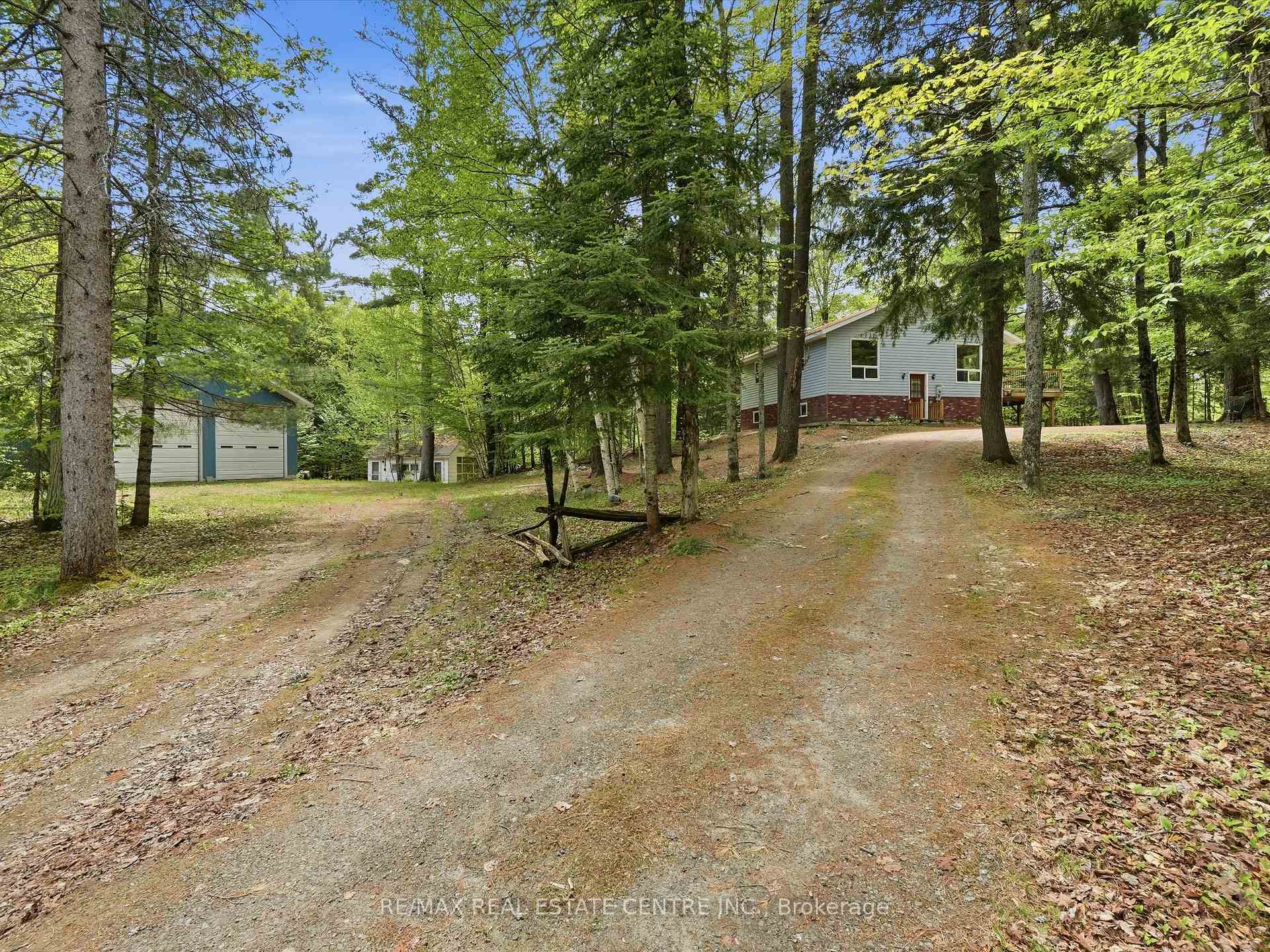 1059 Britannia Road, Huntsville, ON P1H 2J3 — Huntsville, Ontario
