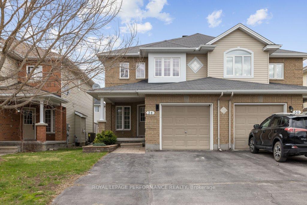 34 Moe Robillard Street, Arnprior — photo 2 of 5