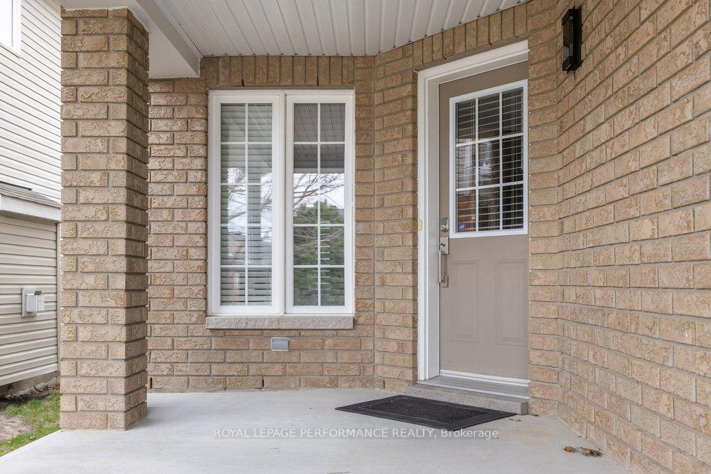 34 Moe Robillard Street, Arnprior — photo 4 of 5