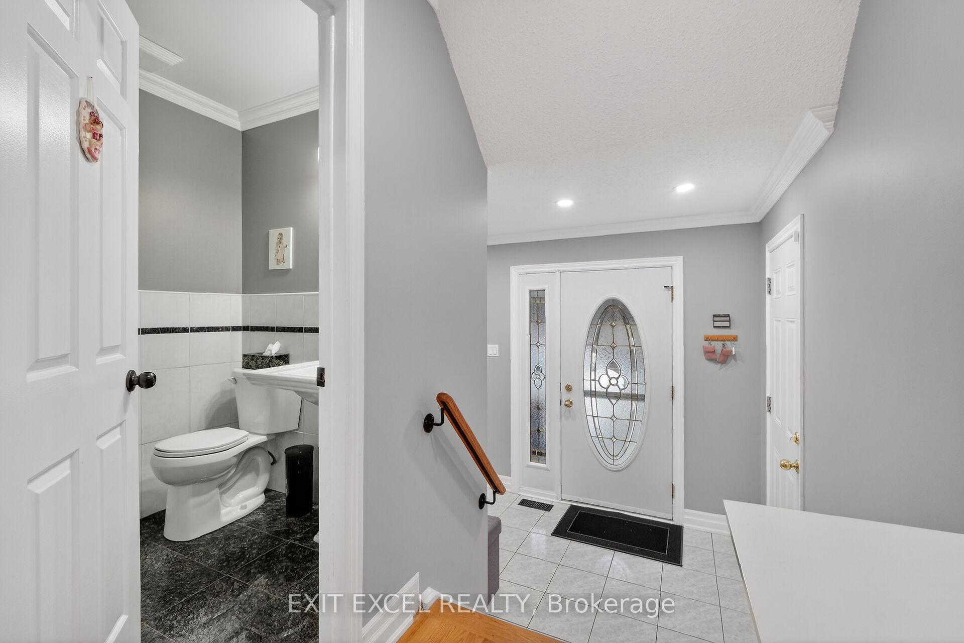 58 Fireside Crescent, Hunt Club - South Keys and Area — photo 5 of 5