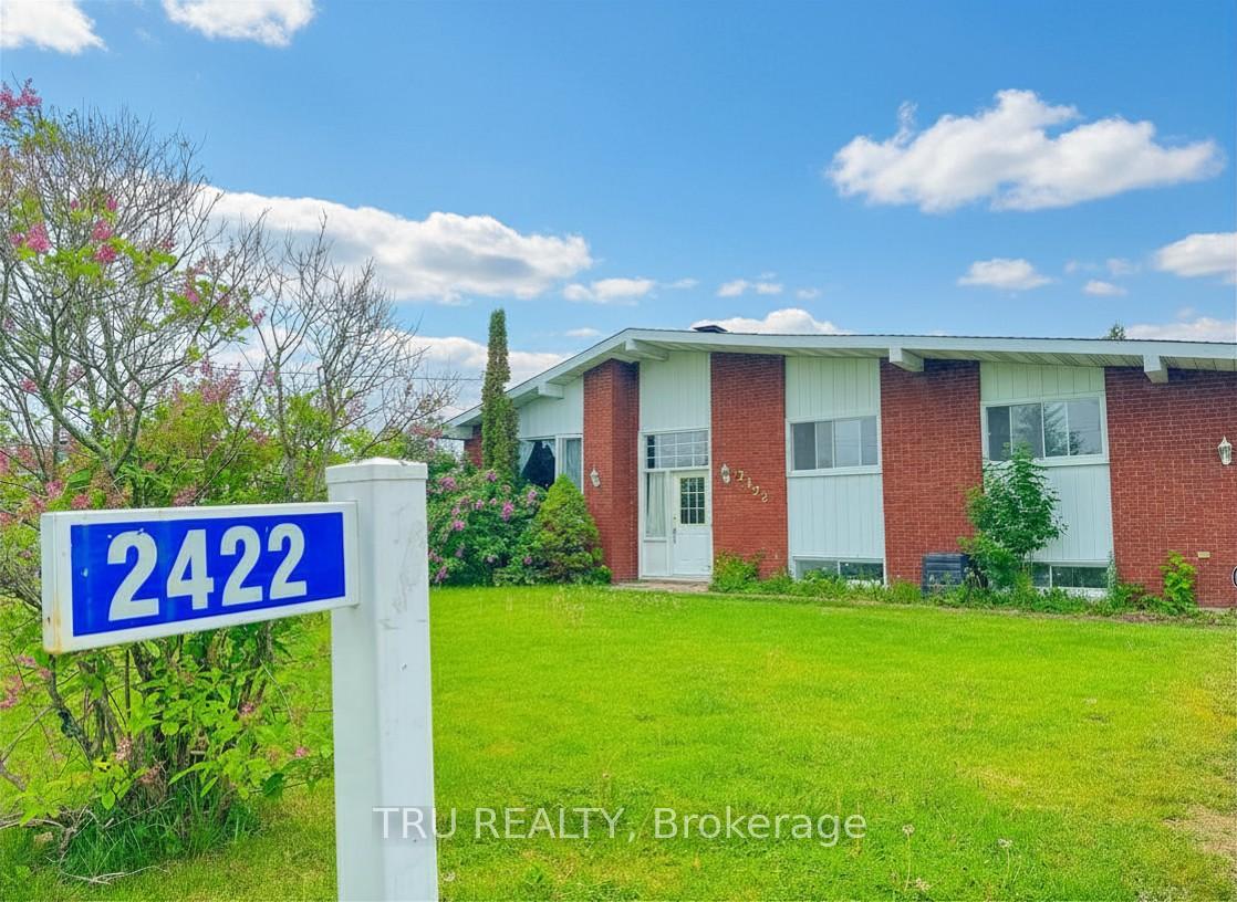 2422 Ouellette Road, Clarence-Rockland — photo 2 of 5